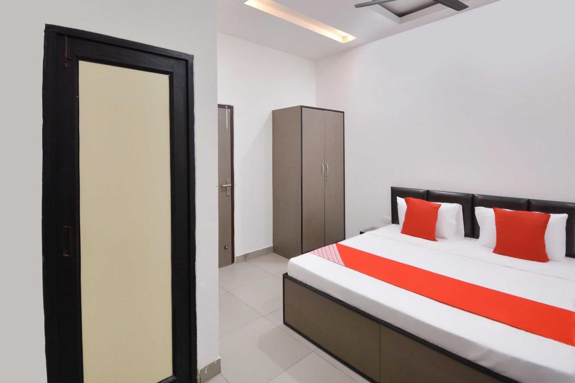Hotel O White Solitaire Ludhiana Ngoại thất bức ảnh