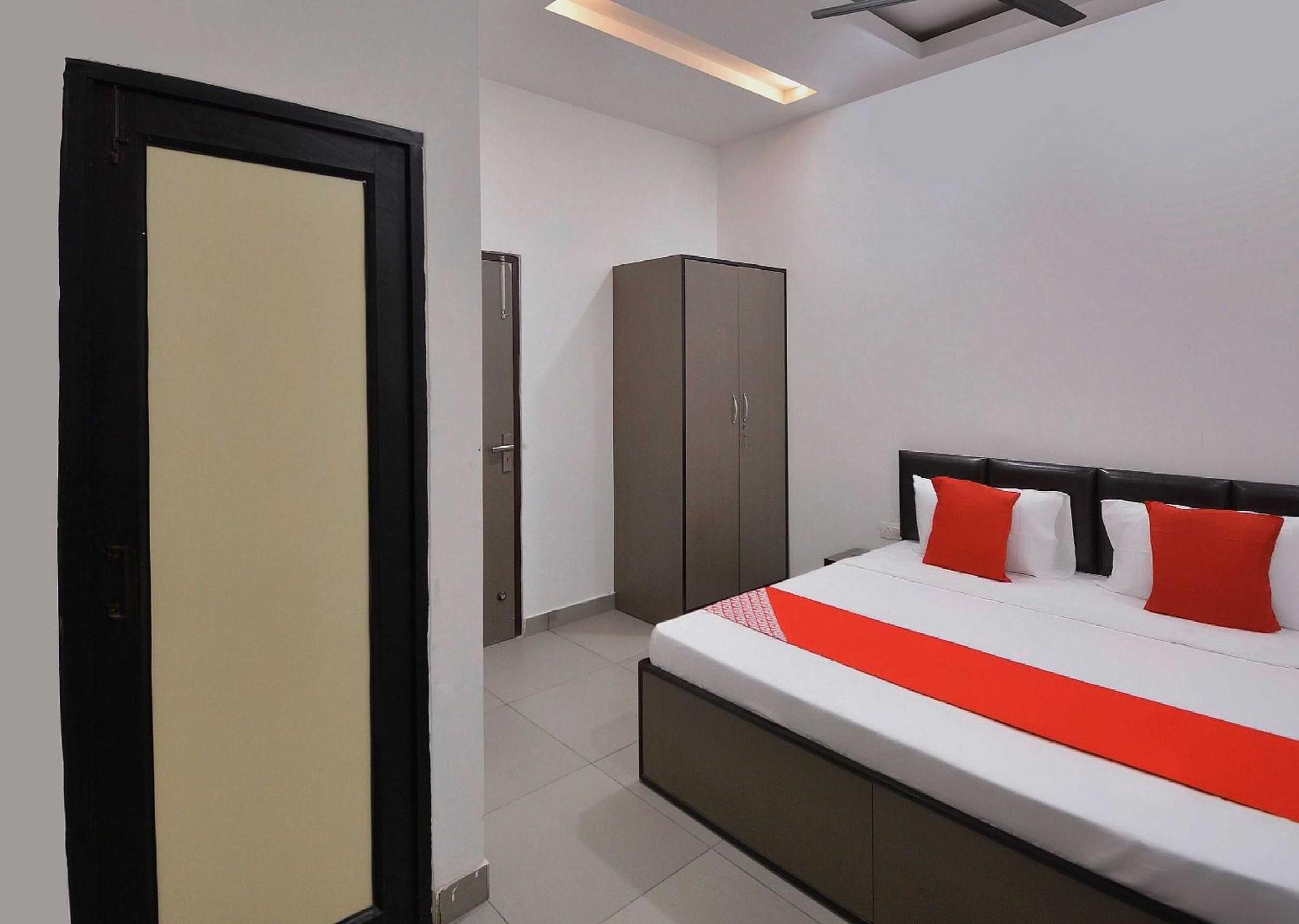 Hotel O White Solitaire Ludhiana Ngoại thất bức ảnh