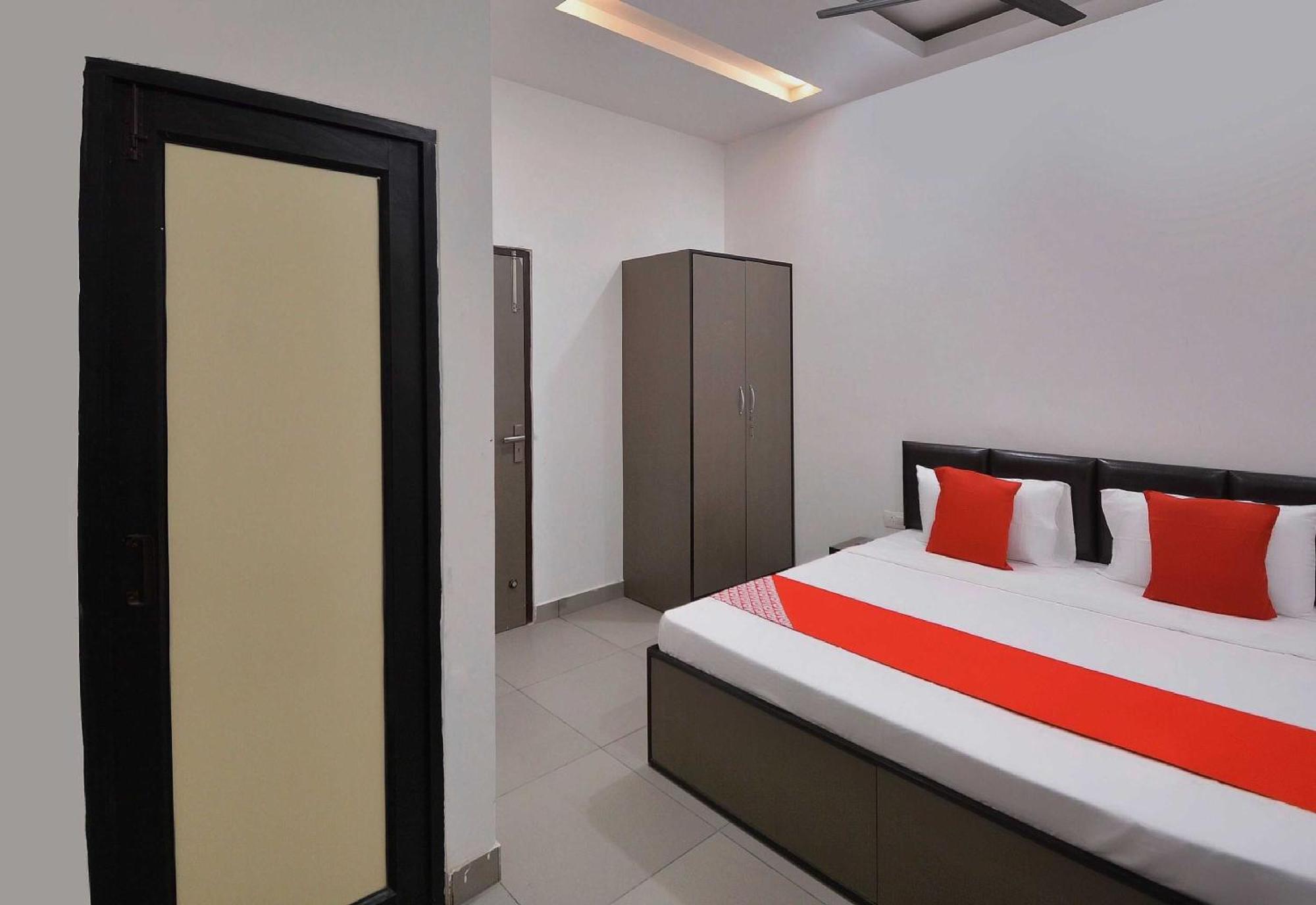Hotel O White Solitaire Ludhiana Ngoại thất bức ảnh