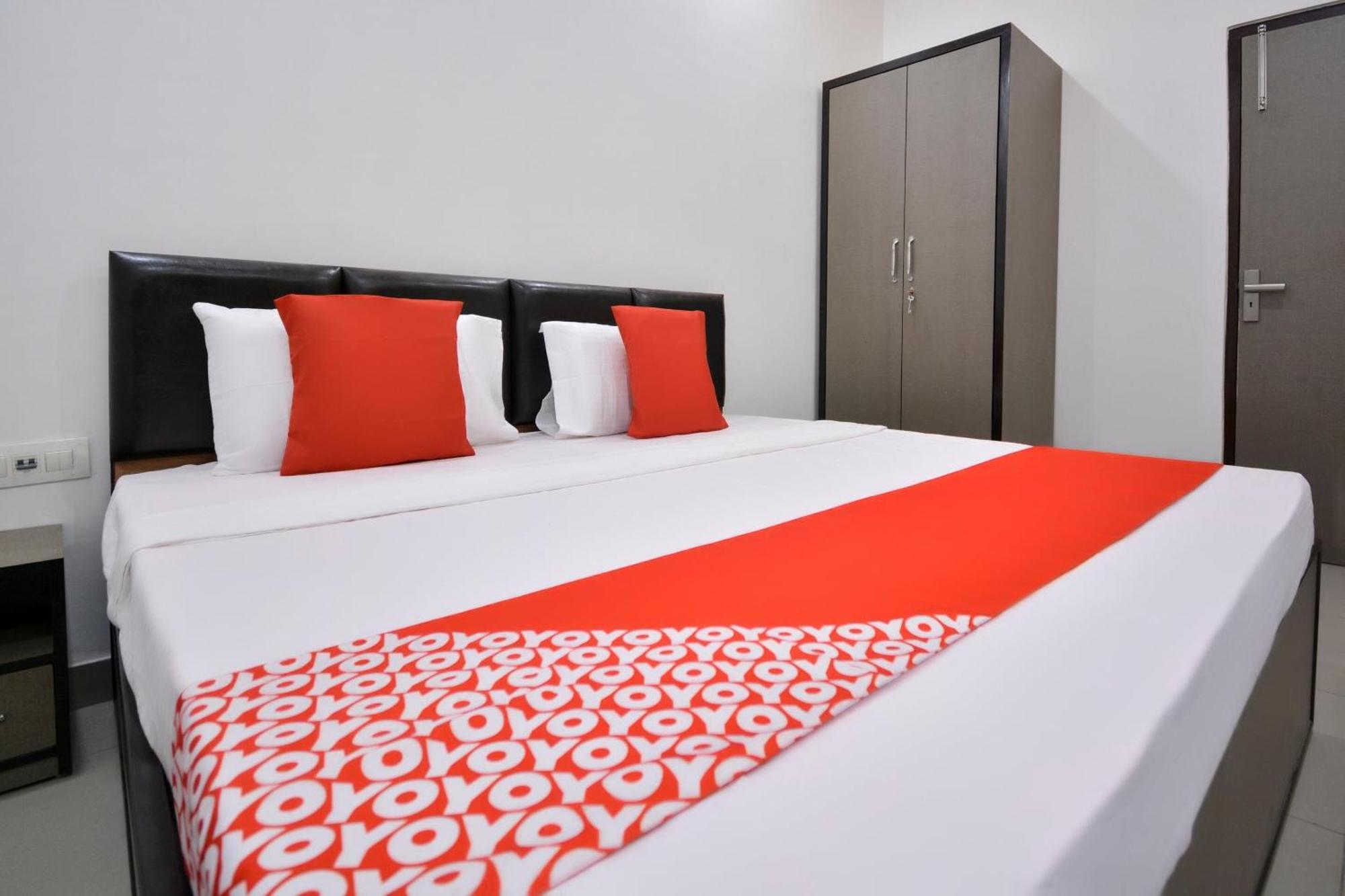 Hotel O White Solitaire Ludhiana Ngoại thất bức ảnh