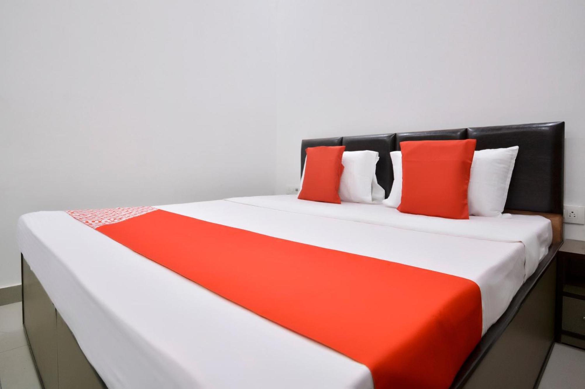 Hotel O White Solitaire Ludhiana Ngoại thất bức ảnh